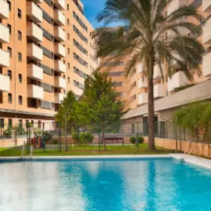 Keywise Perfect Location Next To Maria Zambrano Station, Central , Beach ,Pool And Free Parking Apartment